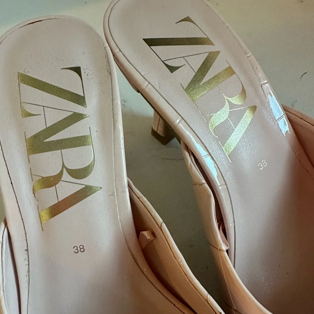 Zara kitten heels in pink sz 7.5‎